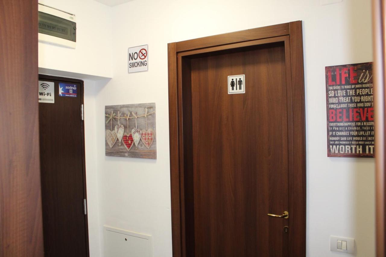 Randevu Apartment Oradea Buitenkant foto