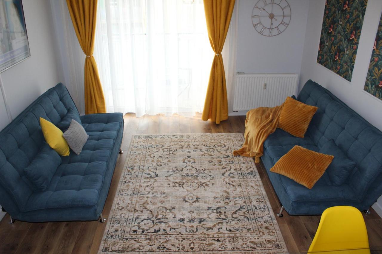 Randevu Apartment Oradea Buitenkant foto