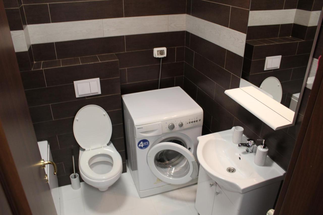 Randevu Apartment Oradea Buitenkant foto