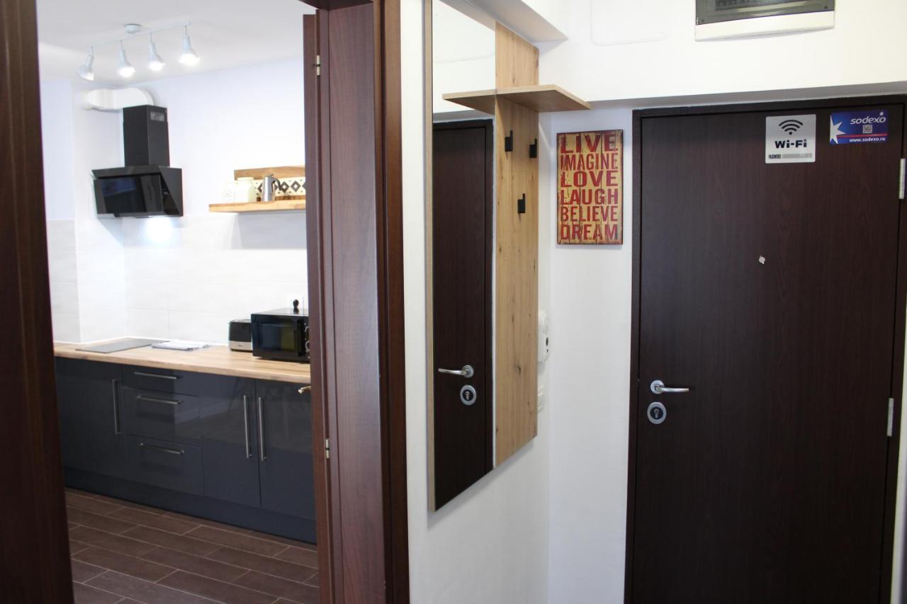 Randevu Apartment Oradea Buitenkant foto