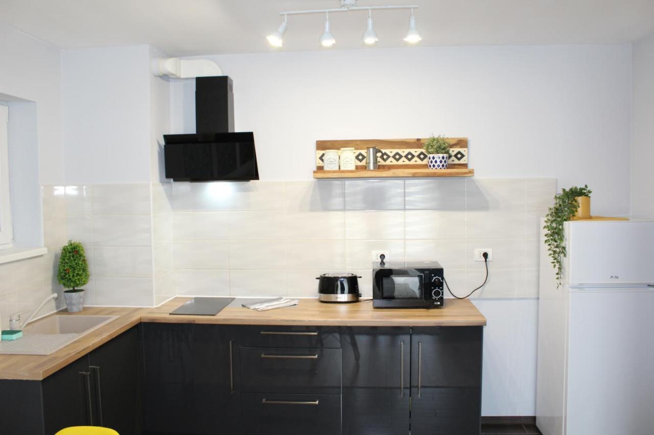 Randevu Apartment Oradea Buitenkant foto