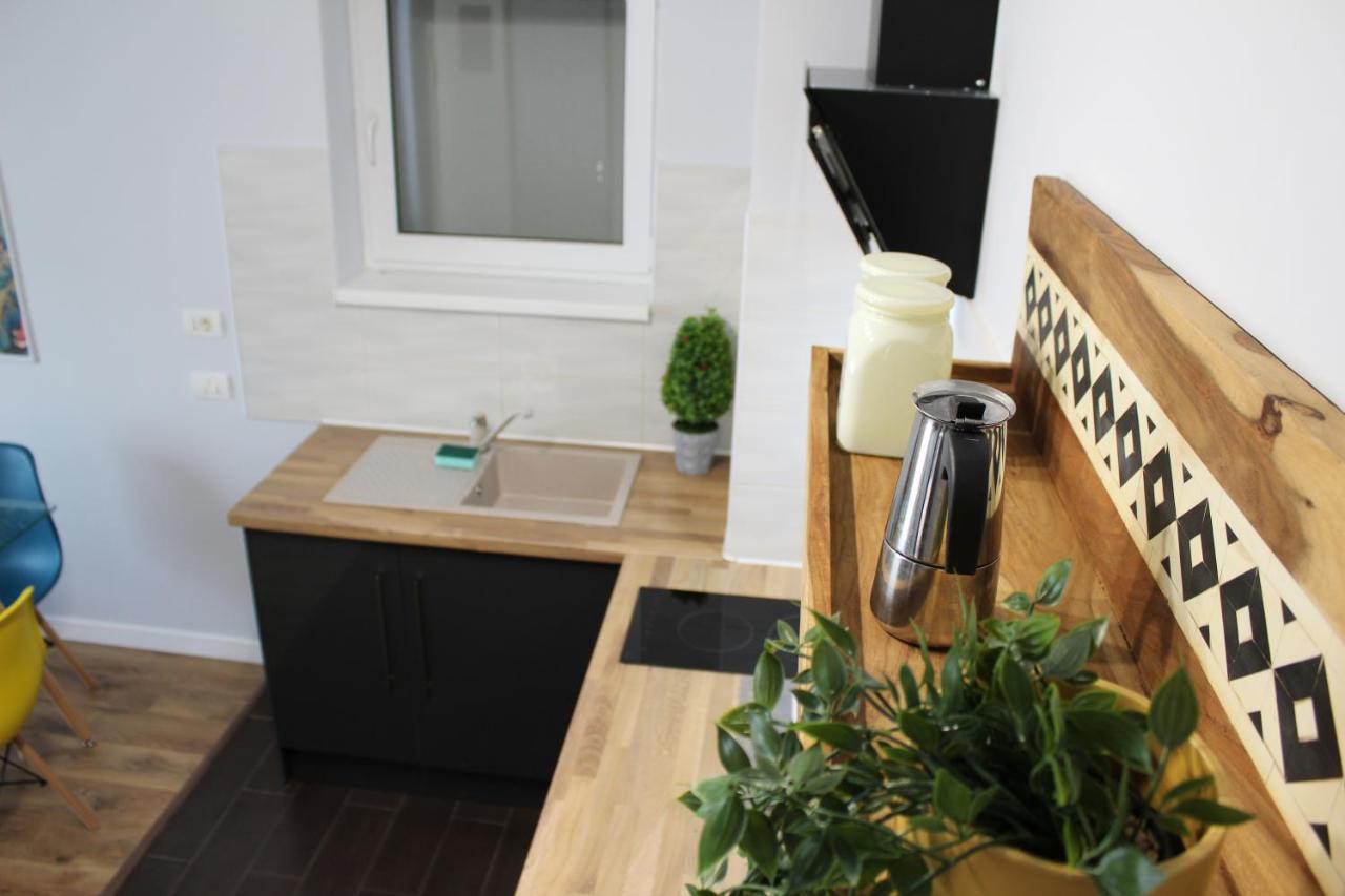 Randevu Apartment Oradea Buitenkant foto